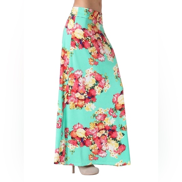 Mint Green Floral Maxi Skirt - Size Large - Picture 2 of 6